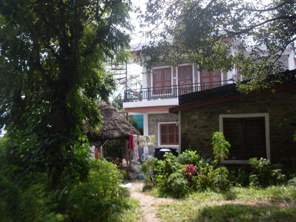 Dinesh House Bed & Breakfast Pokhara Exterior photo